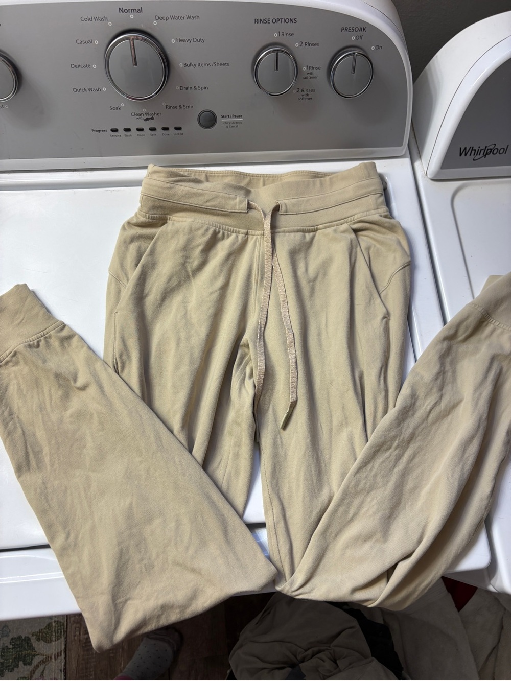 Lululemon align joggers size 2